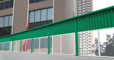 巴中聲屏障生產(chǎn)廠家公路降噪聲屏障隔音板