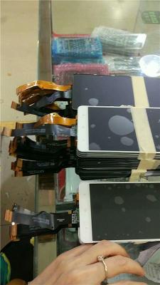 南京回收努比亚手机屏 高价回收锤子手机屏