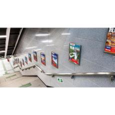 北京地铁广告公司 地铁扶梯看板 梯牌广告