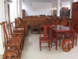 缅甸花梨木餐桌椅