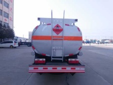 东风系列5吨8吨 油罐车油槽车运油车