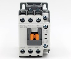 LS三極電磁接觸器MC-25b