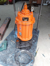 高压污水泵WQX15-45-4高清图片