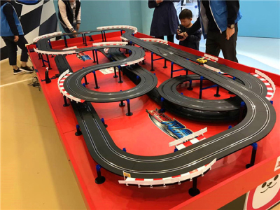 大型商用电动轨道赛车儿童轨道玩具遥控赛