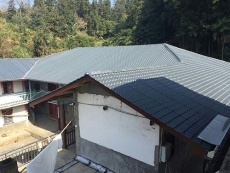 树脂瓦厂家-屋顶瓦片塑料瓦装饰仿古瓦木架