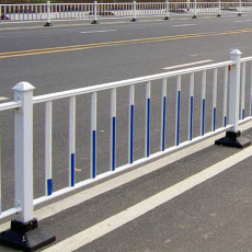 市政道路护栏锌钢隔离栏马路人行道交通围栏