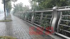 锦州市特色市道路护栏 钢制护栏 定制护栏
