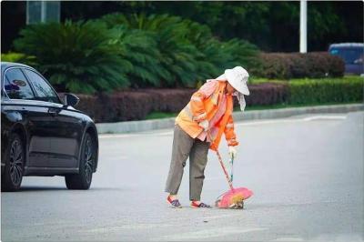 苏州喷涂厂炎炎夏日减少车窗垃圾关爱环卫