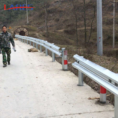 忻州波形梁护栏乡村公路护栏高速护栏板