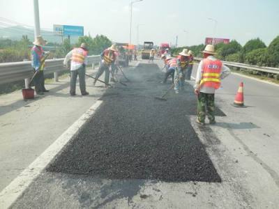 東莞瀝青深圳瀝青施工東莞瀝青攤鋪機(jī)