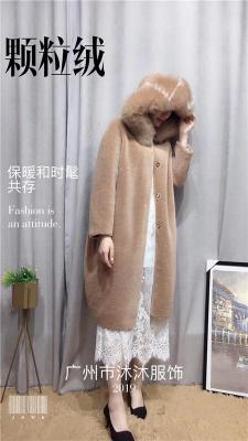 新潮流时尚品牌女装在线批发保暖和时髦19冬