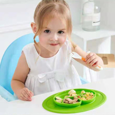 笑脸硅胶一体式餐垫餐盘 分格婴幼儿童辅食