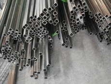 日照不锈钢方管批发 各种材质规格方管价格