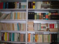 普陀区专门回收旧书籍网收购纪念钞和老钱币