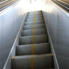 新浦自动扶梯回收价格上海电梯回收拆卸公司