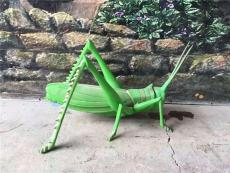 仿真蚱蜢雕塑昆虫螳螂模型玻璃钢厂家