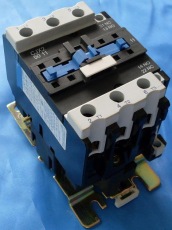 生产CJX2-6511交流接触器电压380V