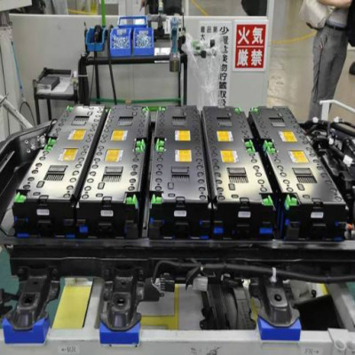 上海新能源汽車底盤回收鋰電池回收公司