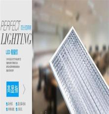 广东教室灯光改进方案,学校教室照明设计,百分百照明