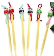 可爱的木质耳勺 掏耳朵的传统用品 中国娃娃可爱造型挖耳勺