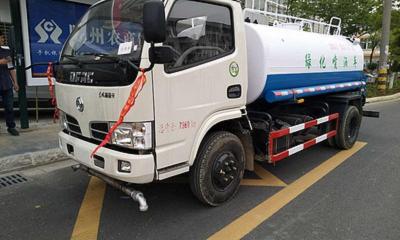 東風D6朝柴102馬力5噸灑水車