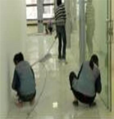 上海闵行康城保洁公司 装潢后开荒保洁 单擦玻璃 洗地面