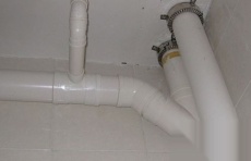 太原塢城路修暖氣閥門漏水安裝增壓泵熱水器