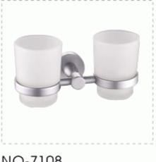 浴室挂件 优质单杆NO-7108 物美价廉卫浴配件 双杯