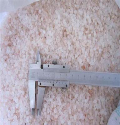 岩盐 水晶盐颗粒 3-5mm 盐屋地面材料 手工筛选，更精致