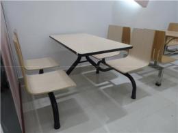 连锁餐厅常用曲木连体餐桌椅广东鸿美佳厂家批发价格供应