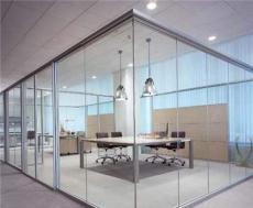 玻璃隔断在办公室装修中应用