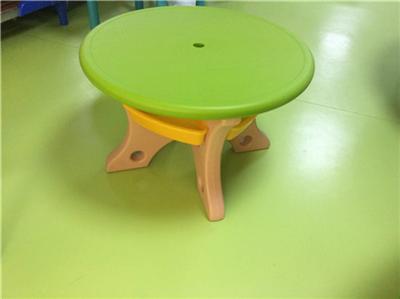 郑州什么地方卖幼儿园桌椅，幼儿床