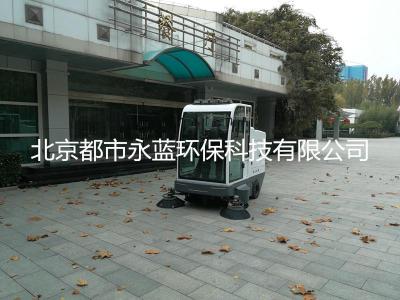 驾驶式扫地车  北京电动扫地车   工业扫地