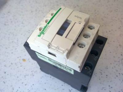 特价LC1-D18交流接触器