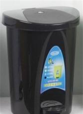 塑料脚踏式垃圾桶-江门市最新供应