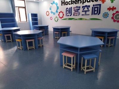 合肥厂家销售长条课桌椅 多边形培训桌国学