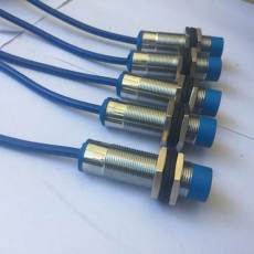 NI15U-M18-AP6X 24V 接近開關廠家