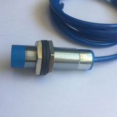 速度开关M30 90-T1 速度传感器