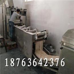 传统名吃热干面生产机器 全自动热干面生产线 网带传送热干面煮面机