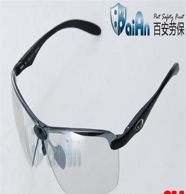 蓝鹰牌 3M-11105 专业户外运动防护眼镜 防尘眼镜 经典镜面灰黑