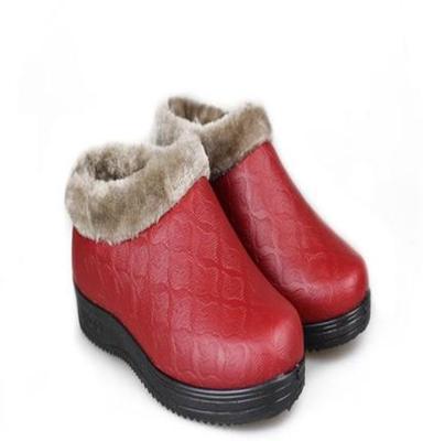 冬季新款 厂家批发地短靴老北京女棉布鞋舒适加绒保暖防水防滑