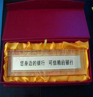 直销商务礼品优选 文房用品水晶纸镇 低价定做亚克力纸镇工艺品