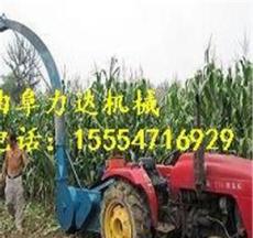 河南省牧草打捆机场上作业机械视频