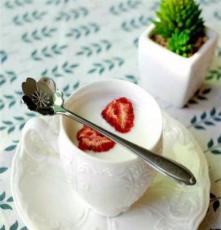 草莓脆，关于纯脆草莓冻干水果片的营养价值与口感