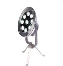 蓉和LED水底灯、灯体采用钢化玻璃和防水树脂灌封、因此灯具有双重防水功能、防水效