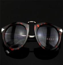 2013新款時尚太陽眼鏡 女士金屬太陽鏡 潮人必備墨鏡批發#7013