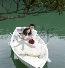 豪华欧式湖面游玩观光手划船