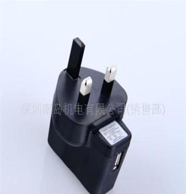 供应已过认证的5V500MAUSB接口手机充电器