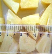 大量供应菠萝罐头 菠萝小扇块 水果罐头 休闲食品