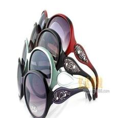 厂家直销新款2013女款塑料太阳镜 赛威/5501女式时尚太阳镜